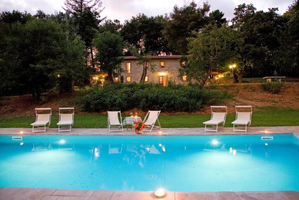 Villa Liz Tuscany, Private Pool, Hot Tub, Property Fenced, Pets Allowed Поппи Экстерьер фото
