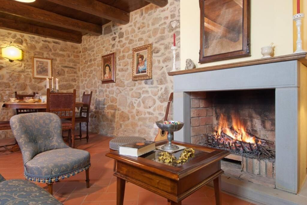 Villa Liz Tuscany, Private Pool, Hot Tub, Property Fenced, Pets Allowed Поппи Экстерьер фото