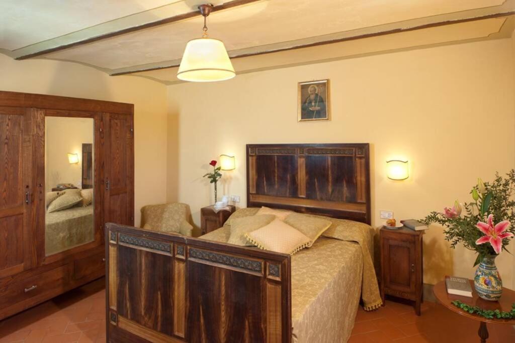 Villa Liz Tuscany, Private Pool, Hot Tub, Property Fenced, Pets Allowed Поппи Экстерьер фото