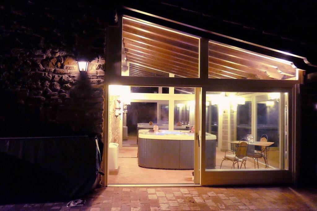 Villa Liz Tuscany, Private Pool, Hot Tub, Property Fenced, Pets Allowed Поппи Экстерьер фото