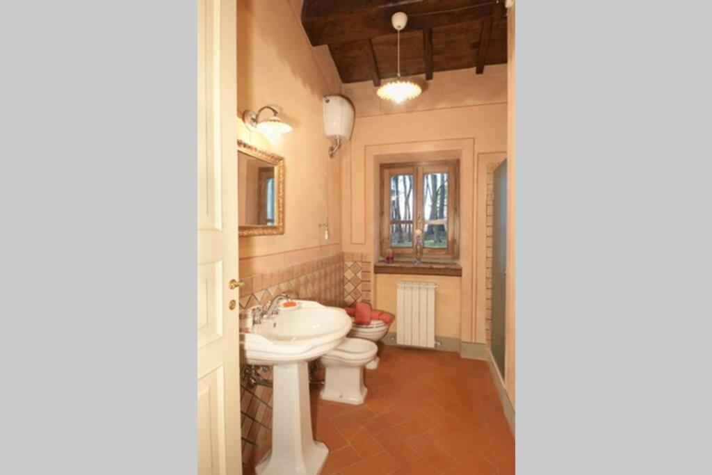 Villa Liz Tuscany, Private Pool, Hot Tub, Property Fenced, Pets Allowed Поппи Экстерьер фото
