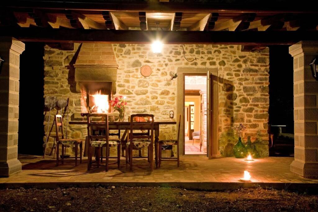 Villa Liz Tuscany, Private Pool, Hot Tub, Property Fenced, Pets Allowed Поппи Экстерьер фото