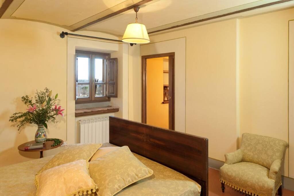 Villa Liz Tuscany, Private Pool, Hot Tub, Property Fenced, Pets Allowed Поппи Экстерьер фото